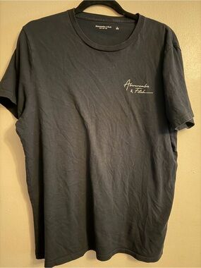 Abercrombie & Fitch Men’s Black Script Logo T‑Shirt
